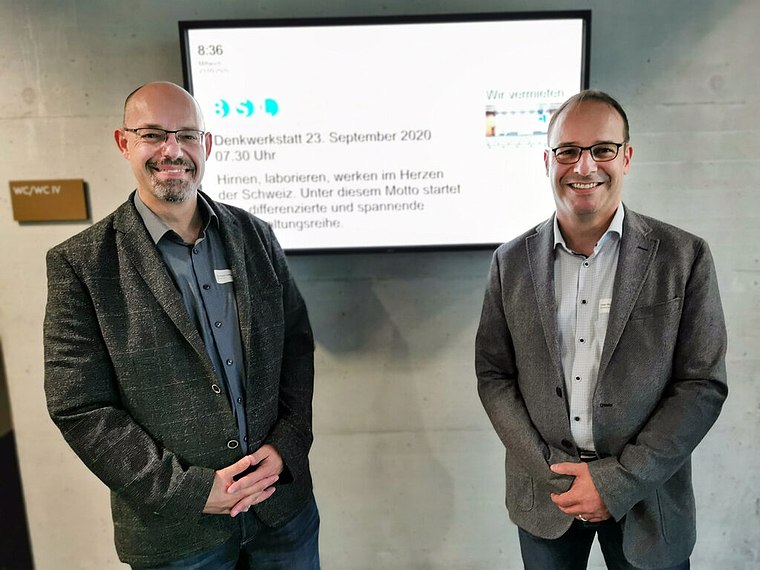 Referenten der ersten «Denkfabrik»: Christoph Leimgruber (Alesa) und Tobias Widmer (Rektor Berufsschule). Foto: Fritz Thut