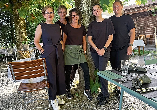 Holten sich gemeinsam Silber: Mirjam Strub, Käthi Vogt, Karin Haller, Ornella Focarelli, Vivi Moser – es fehlen auf dem Foto Diana Roth, Zekije Etemaj und Bart Meijer.Foto: zvg