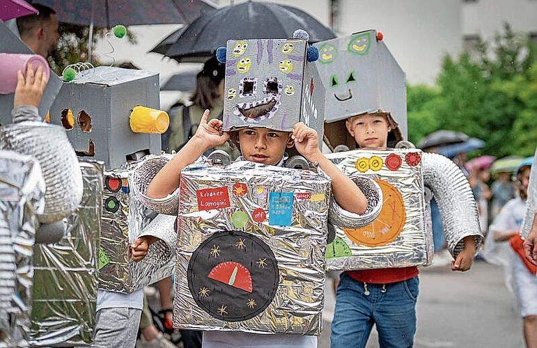 Kreative Kostüme: Stolz präsentierten die Kinder ihre Verkleidung.Foto: Pino Stranieri