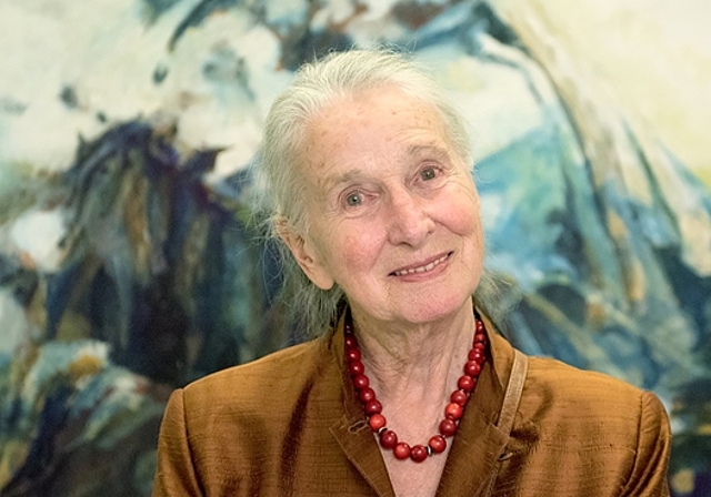 «Malen heisst leben»: Die Kunstmalerin Irma Hediger an der Vernissage ihrer Ausstellung «Rückblick» in Lenzburg. Foto: Palma Fiacco