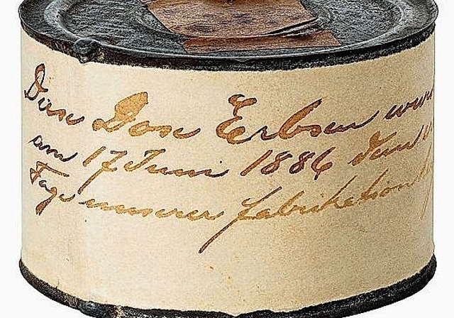 Historische Dose: Erste Erbsli-Konserve der Hero von 1886. Foto: zvg/Museum Burghalde