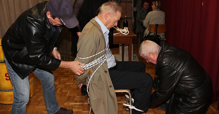 «John hasst Mary»: Das Publikum darf sich auf spannende Szenen gefasst machen. Foto: Carolin Frei