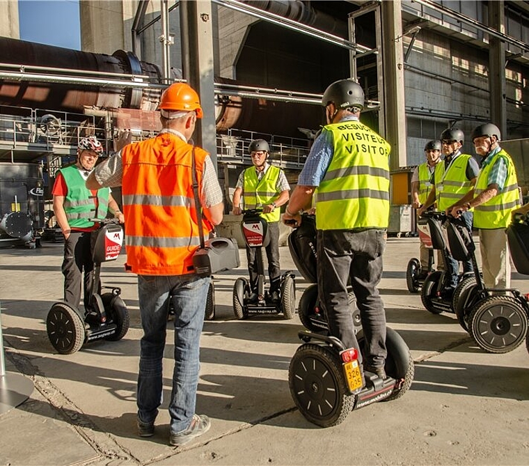 <em>Mit 20 Stundenkilometern durch die JCF «rasen»</em>: Eine Eco-Safari machte es möglich.