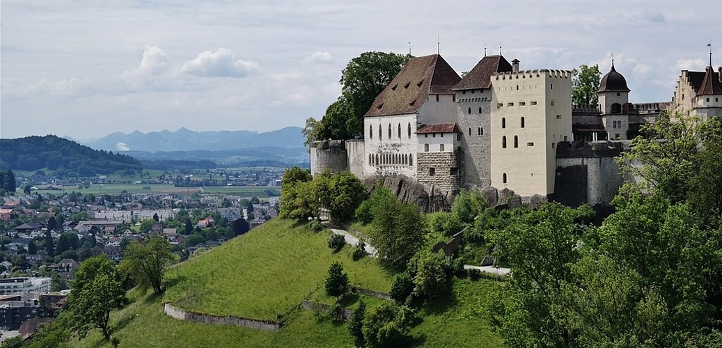 <em>Bekannt: </em>Viele verbinden Lenzburg nur mit dem Schloss, aber die Stadt hat noch viel mehr zu bieten. Fotos: Jacqueline Schneeberger Fey
