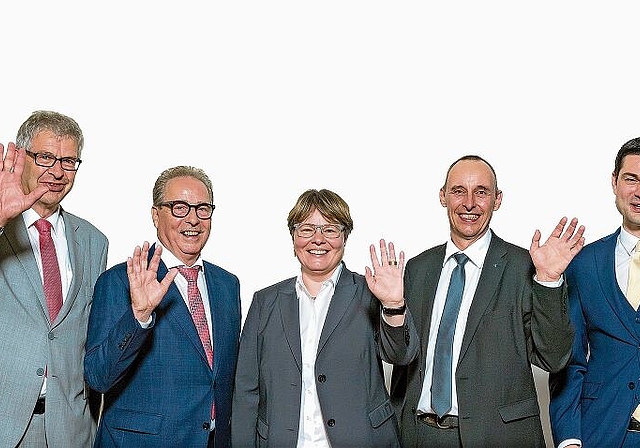 Protagonisten der 125-Jahr-Feier des Gewerbevereins Lenzburg und Umgebung: Stadtammann Daniel Mosimann, Gewerbevereinspräsident Erich Renfer, AIHK-Präsidentin und Hypi-CEO Marianne Wildi, Grossratspräsident Pascal Furer und Gewerbeverbandspräside