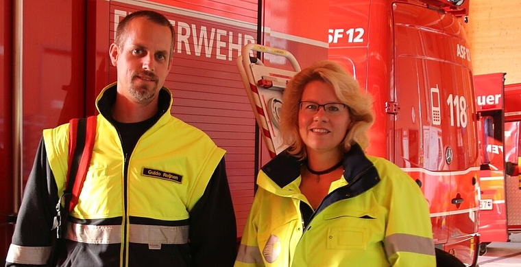 <em>Auch sie stehen ab 1. Januar 2019 als «First Responder» auf Abruf bereit:</em> Initianten der Gruppe Guido Reijnen von der Feuerwehr Chestenberg und Elvira Schärer vom Samariterverein Lenzburg und Umgebung. Foto: Melanie Solloso