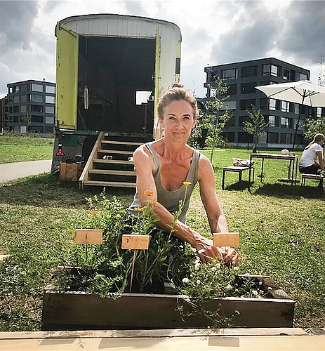 <em>Einladung zum Wohlfühlen:</em> «Teegarten»-Projektleiterin Prisca Keel. <em>Einladung zum Wohlfühlen:</em> «Teegarten»-Projektleiterin Prisca Keel.
