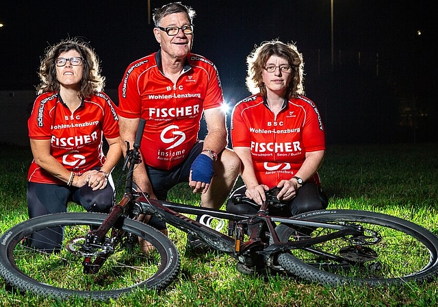 <em>An den Special Olympics in Abu Dhabi:</em> Radfahrer des BSC Wohlen-Lenzburg, Claudia Schmidt (Bremgarten), Florenz Tanner (Rupperswil) und Doris Steiner (Holziken). Foto: Chris Iseli
