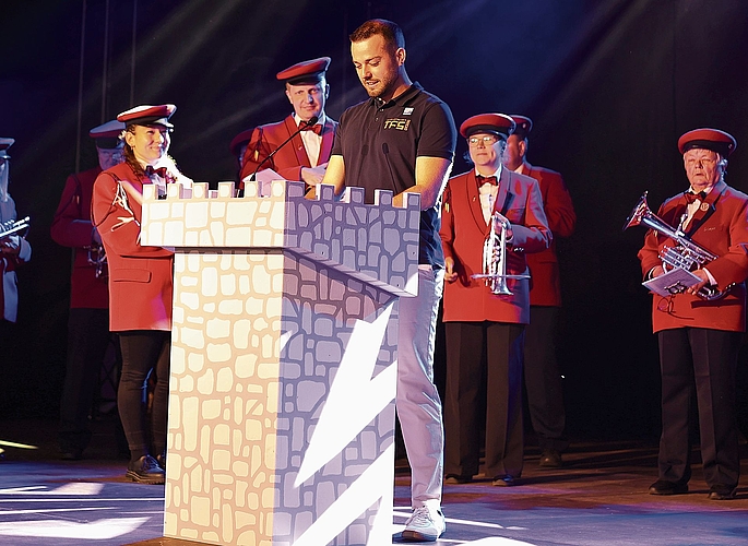 OK-Präsident Christian Büchli wurde mit grossem Applaus begrüsst.Foto: Leandra Sommaruga OK-Präsident Christian Büchli wurde mit grossem Applaus begrüsst.Foto: Leandra Sommaruga