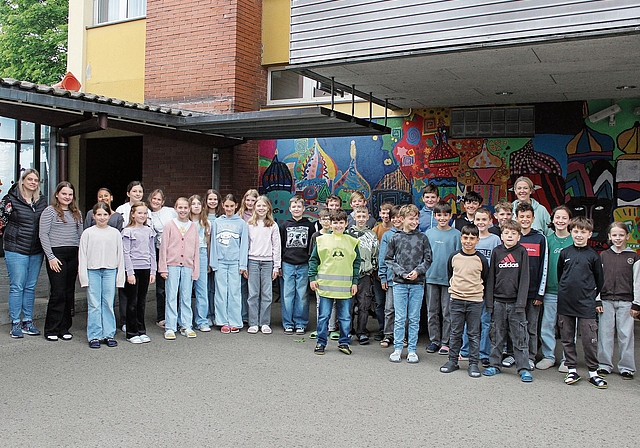 Die Klassen 5a und 5b der Primarschule Schafisheim.Foto: zvg