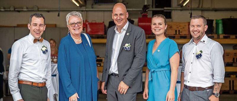 Strahlender Gemeinderat: Daniel Marti, Mirjam Tinner, Raphael Wyder, Jasmin Bühler-Hofer, Fabian Wildi.Foto: Pino Stranieri