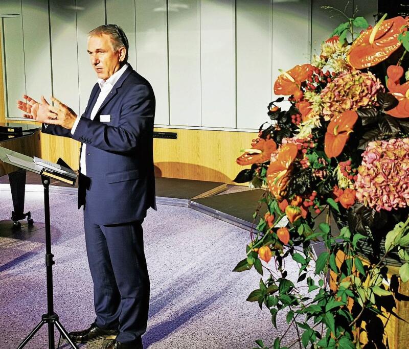 «Komme immer gerne nach Seengen»: Bildungsdirektor Alex Hürzeler überbrachte zur Doppeleinweihung in Seengen die besten Wünsche des Regierungsrates.Foto: Fritz Thut