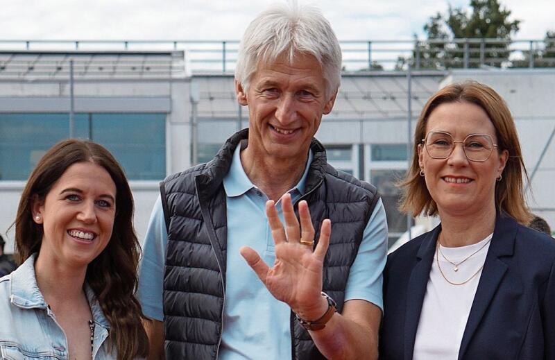 Primarschulleiterin Vanessa Widmer (l.) mit Oberstufenleiter Adrian Hofer und Schulverwalterin Daniela Wüthrich schauen auf intensive Vorbereitungswochen zurück.Foto: Rinaldo Feusi