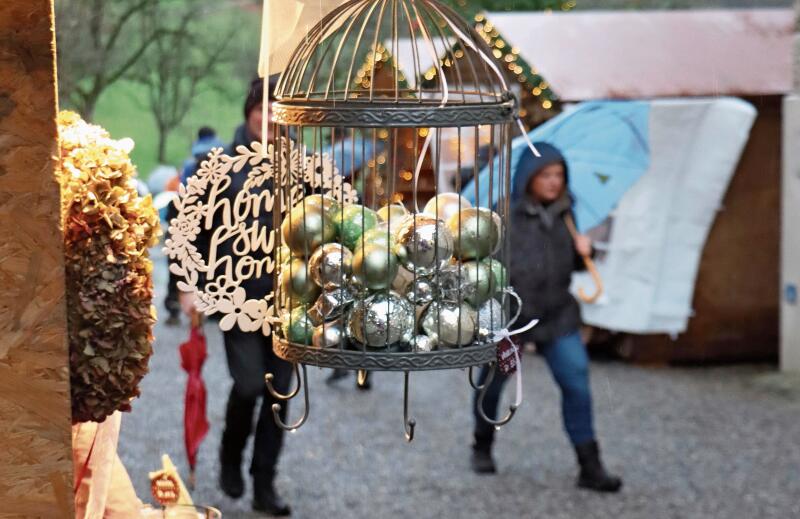 Verregnet: Der Weihnachtsmarkt war eine feuchte Angelegenheit.Foto: Romi Schmid