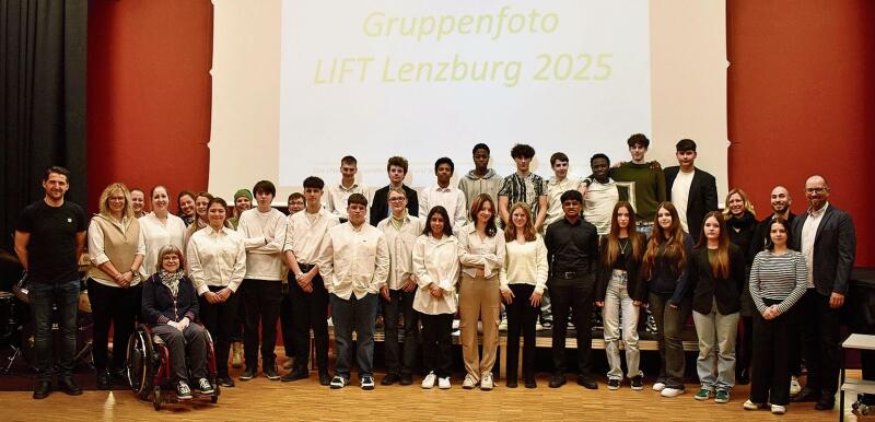 Wenn sich Arbeit auszahlt: Diese Schülerinnen und Schüler erhielten das Lift-Diplom.Foto: zvg