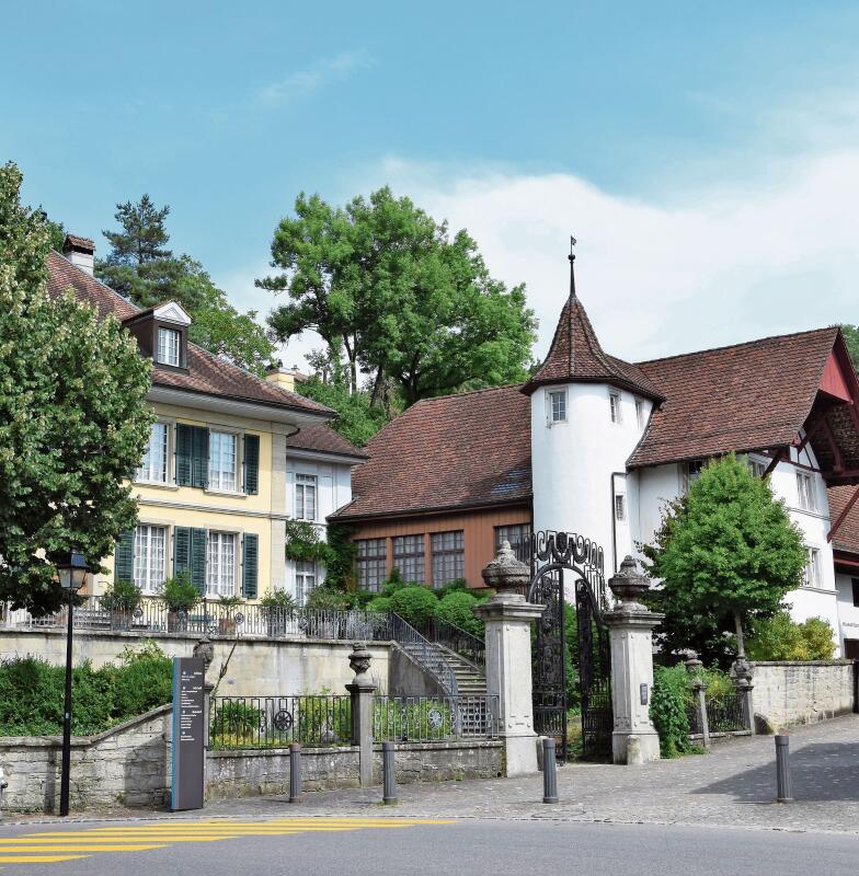 Alles im Lot: Burghaldenhaus und Museum.
         
         
            Foto: Michael Hunziker