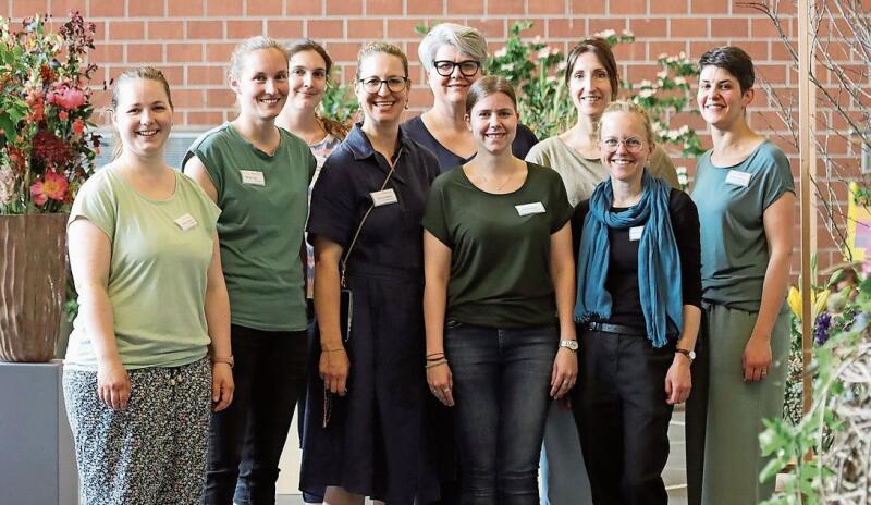 Ein Teil des Expertinnenteams mit Valerie Dietiker und Esther Uehlinger. Foto: Romi Schmid
