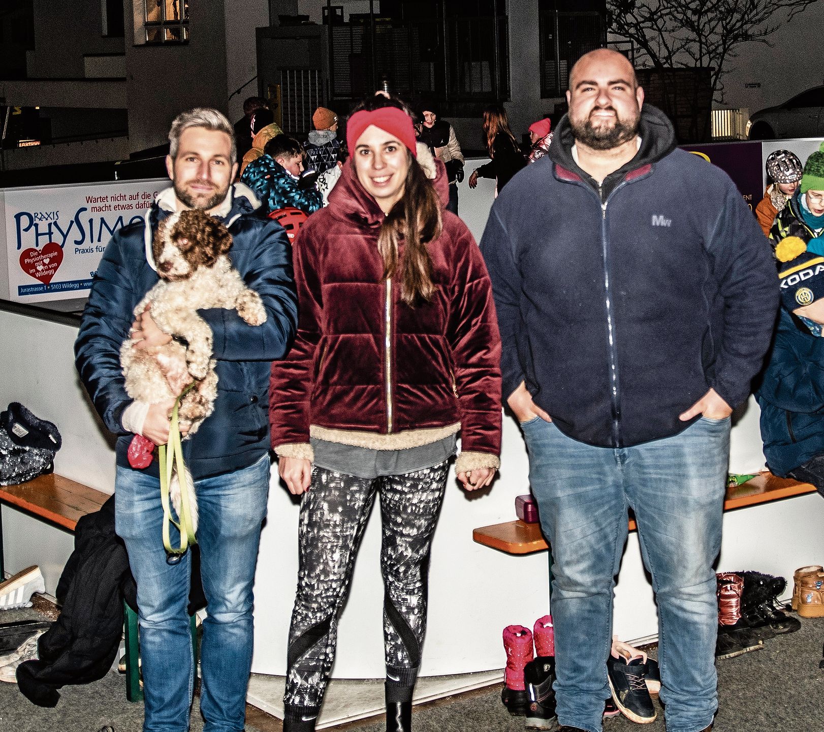 Die «Choo»-Leitung mit Philipp Züsli, Hund Bax, Isabel Waldmeier und Eismeister Luca Pielli (von links).