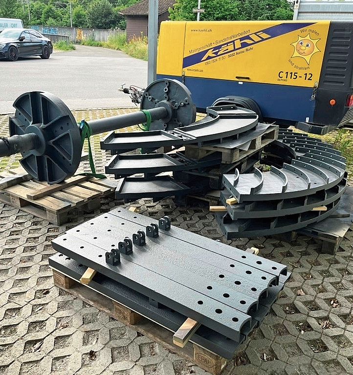 Die Teile sind bearbeitet zurück, mit einer speziellen Schutzschicht versehen, bereit zur Remontage. Foto: zvg