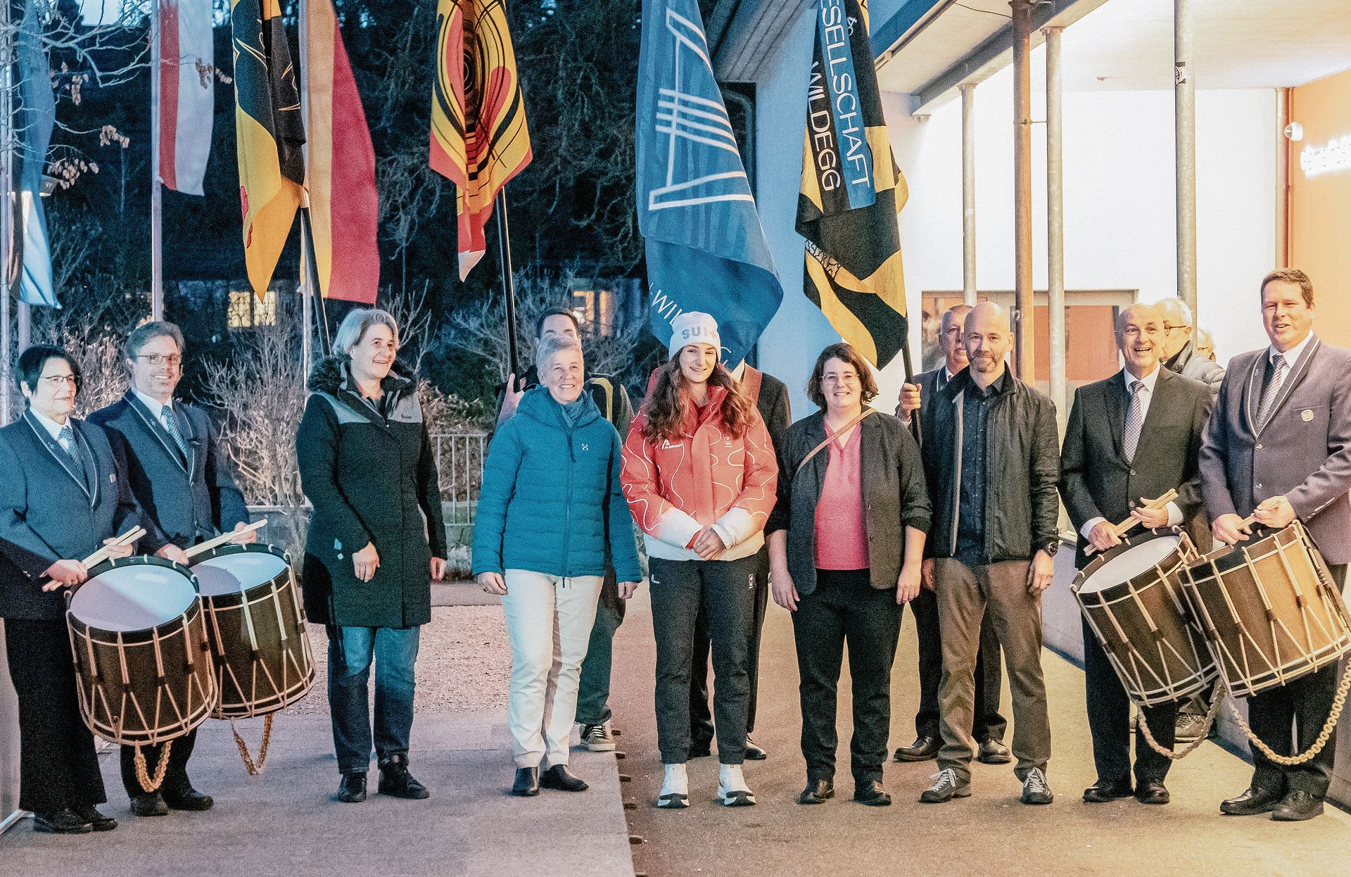 Mit Trommelwirbel: Ramona Härdi wurde vom Gemeinderat feierlich empfangen.Foto: Romi Schmid Mit Trommelwirbel: Ramona Härdi wurde vom Gemeinderat feierlich empfangen.Foto: Romi Schmid
