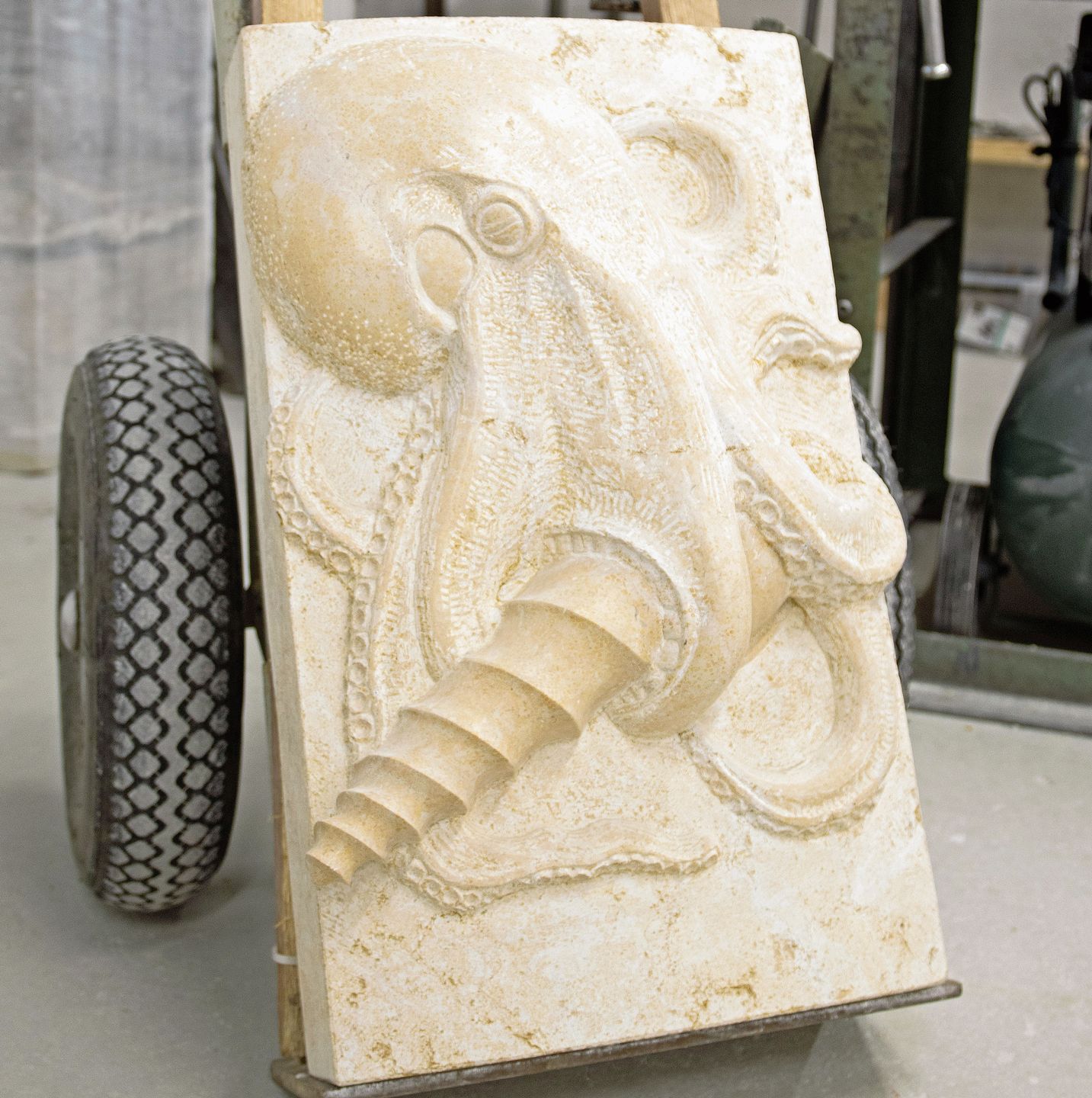 Die filigrane und vielseitige Abschlussarbeit im Stein.Foto: Verena Schmidtke