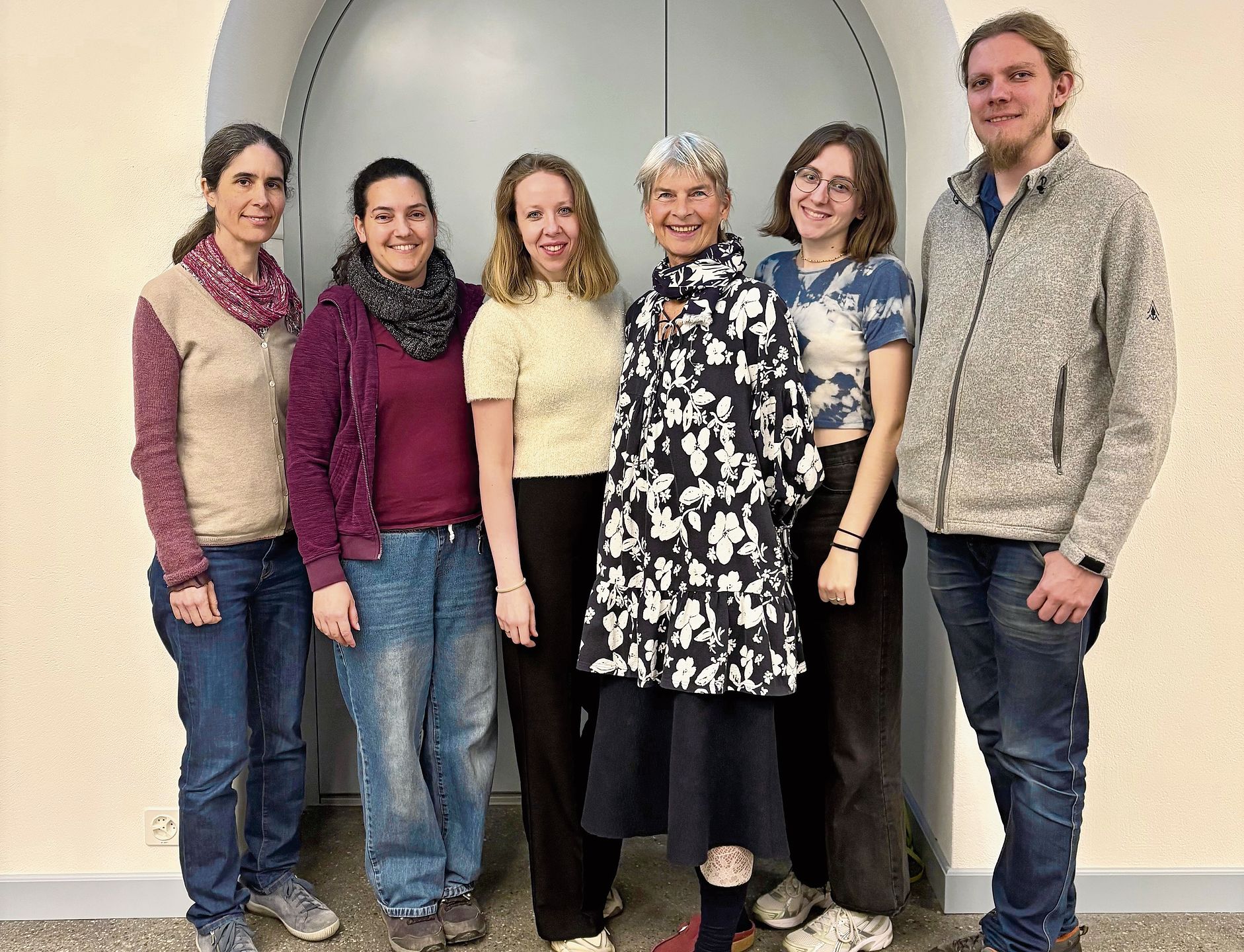 Neuer Vorstand: Nina Sehn, Nina Gremlich, Sigrid Schärer, die scheidende Anja Kroll, Kristina Schärer und Dimitri Degkwitz.Foto:  zvg