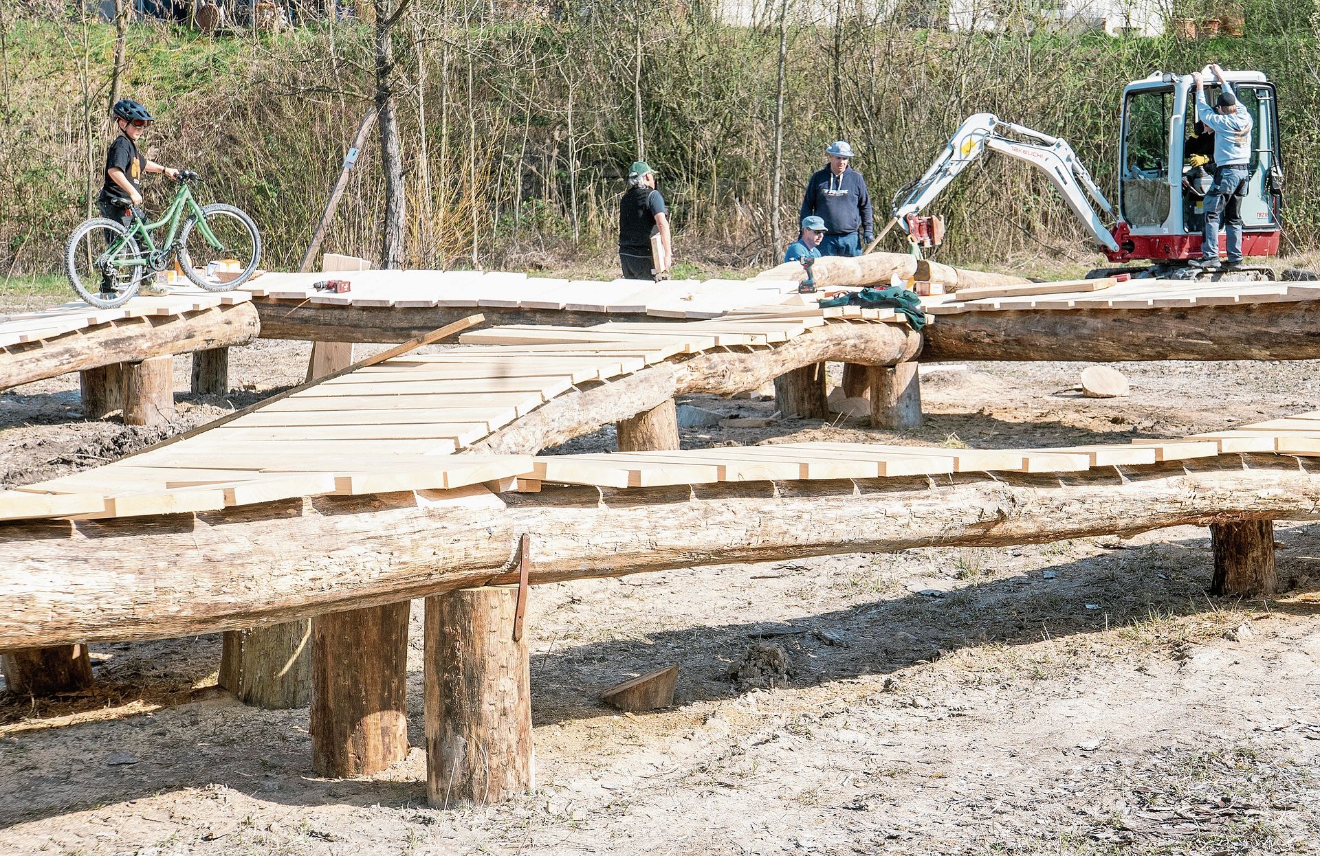 Gleich ausprobieren: Noch während der Arbeiten wurde getestet.Foto: Peter Winkelmann 
