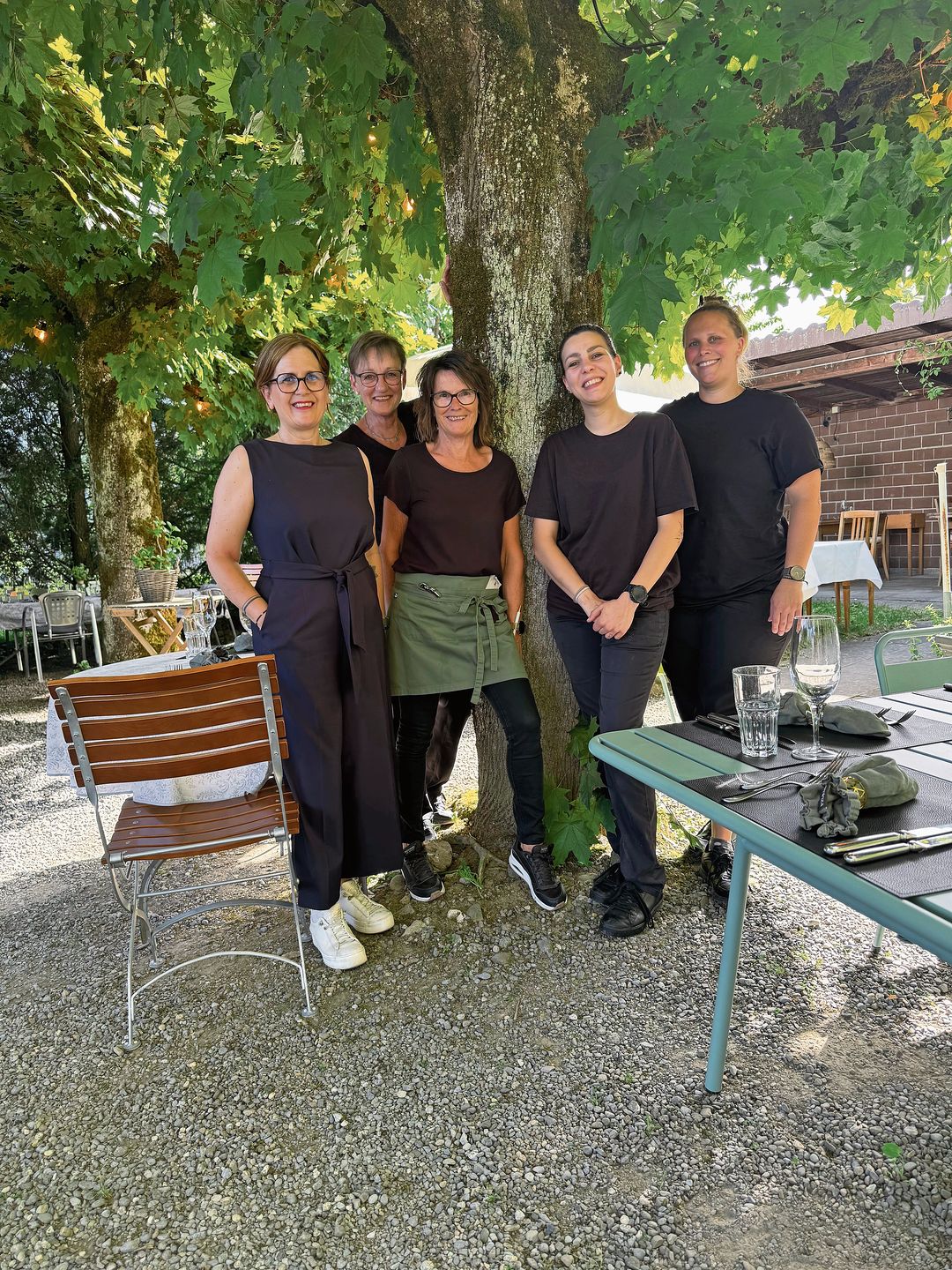 Holten sich gemeinsam Silber: Mirjam Strub, Käthi Vogt, Karin Haller, Ornella Focarelli, Vivi Moser – es fehlen auf dem Foto Diana Roth, Zekije Etemaj und Bart Meijer.Foto: zvg
