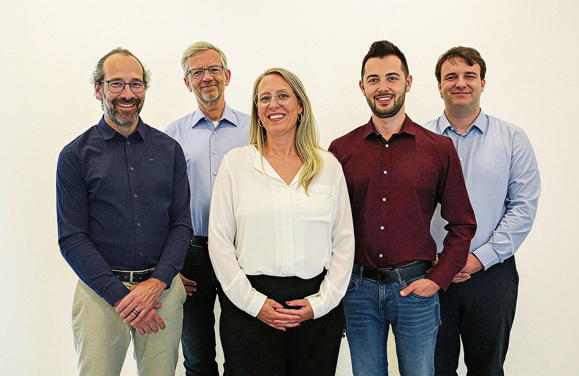 Zuversichtlich in die nächsten Jahre schauen Jürg Ramseier (bisher), Matthias Niemeyer (neu), Gemeindeammann Nadine Widmer (bisher), Michael Wiederkehr (neu) und Juri Wildi (neu). Foto: zvg Zuversichtlich in die nächsten Jahre schauen Jürg Ramseier (bisher), Matthias Niemeyer (neu), Gemeindeammann Nadine Widmer (bisher), Michael Wiederkehr (neu) und Juri Wildi (neu). Foto: zvg