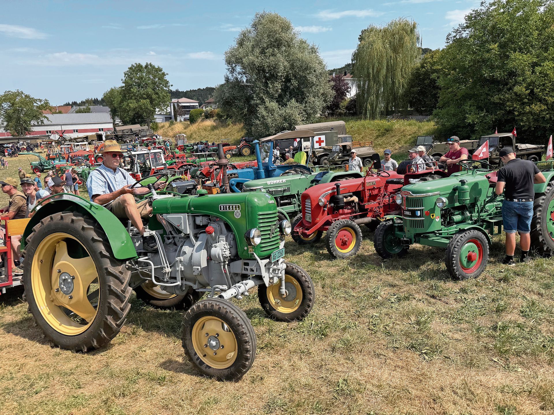 Viele Traktoren fanden den Weg nach Sarmenstorf.Foto: Verena Schmidtke Viele Traktoren fanden den Weg nach Sarmenstorf.Foto: Verena Schmidtke