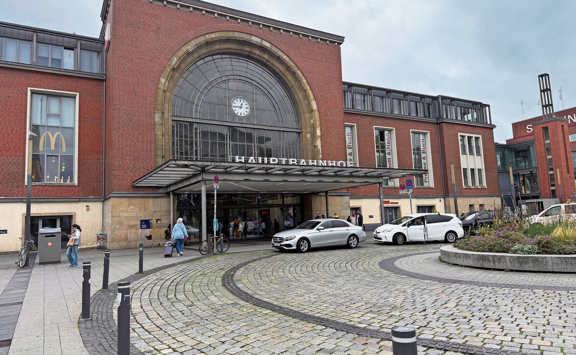 Kiel Hauptbahnhof, ab hier geht es weiter mit der Deutschen Bahn.Foto: Verena Schmidtke