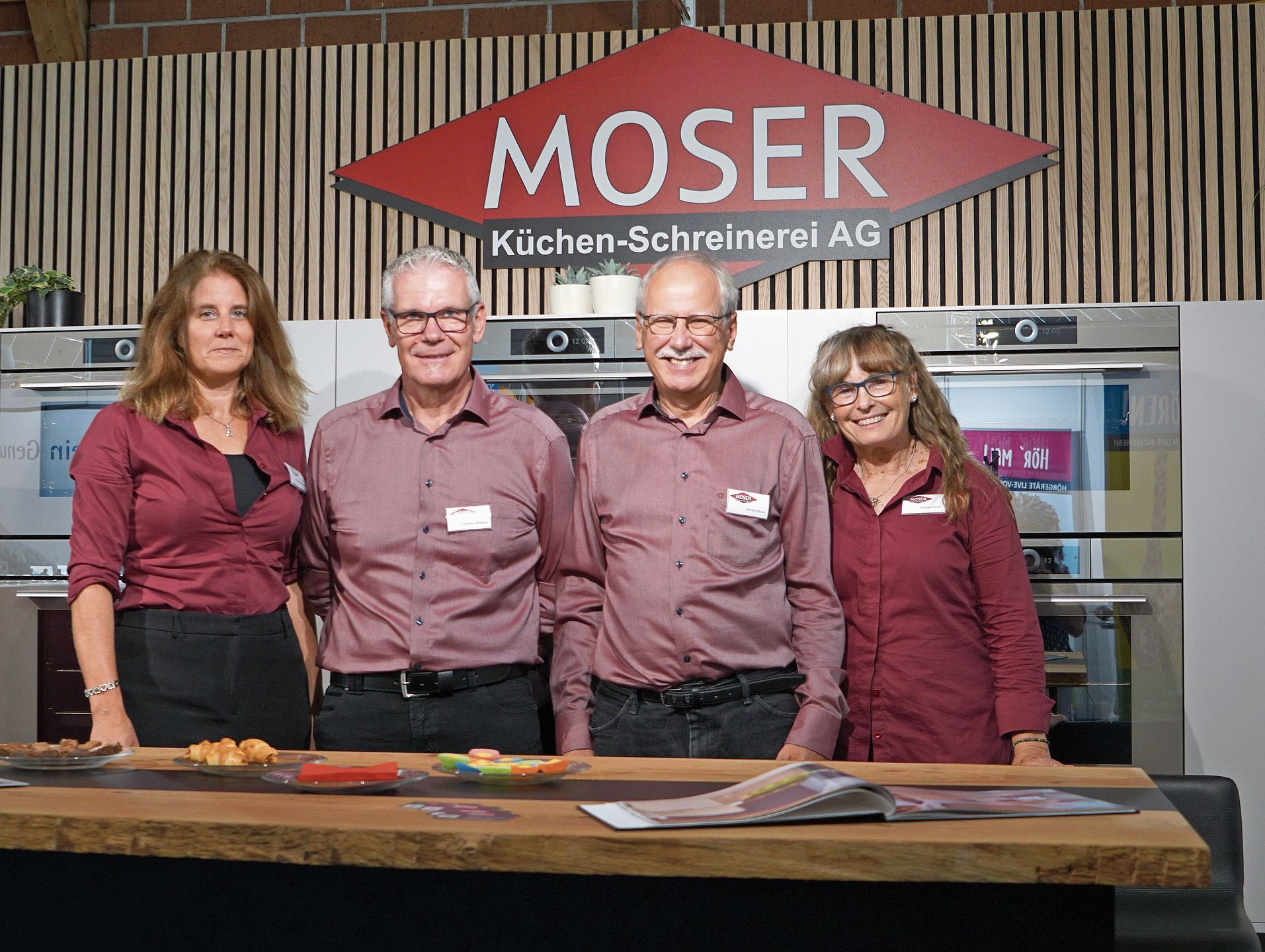Zufriedene Ausstellerinnen und Aussteller an der Lega.