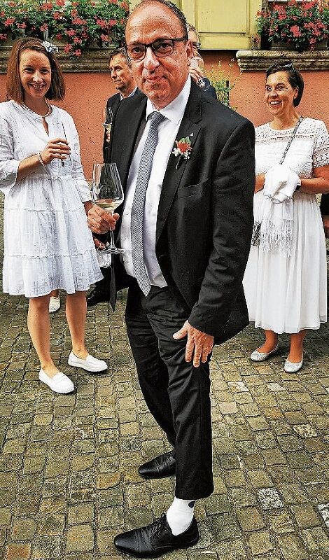 Mit Lenzburg-Socken: Ehrengast Regierungsrat Markus Dieth. Foto: Fritz Thut
