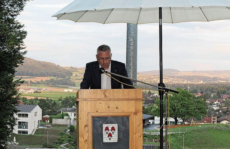 Festredner in Seon: Andreas Glarner, Nationalrat und Präsident der SVP Aargau. :
