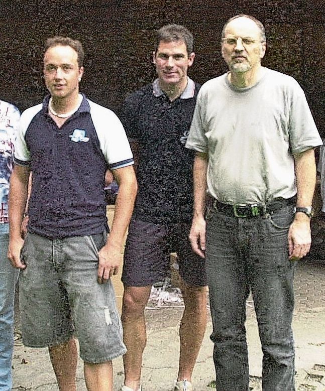 Schon lange dabei: Sepp Hayoz (rechts), zusammen mit OK-Präsident Müller (links) und Adrian Fröhlich im Jahre 2007. Archivfoto: zvg
