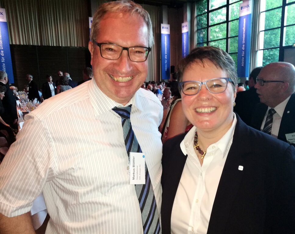 Marianne Wildi mit Markus Blättler, CEO der SWL Energie AG in Lenzburg.