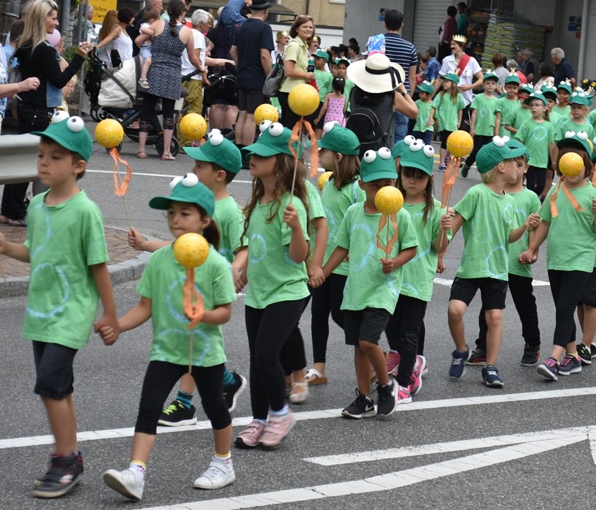 Ganz in Grün: Die Froschkönige des Kindergartens.