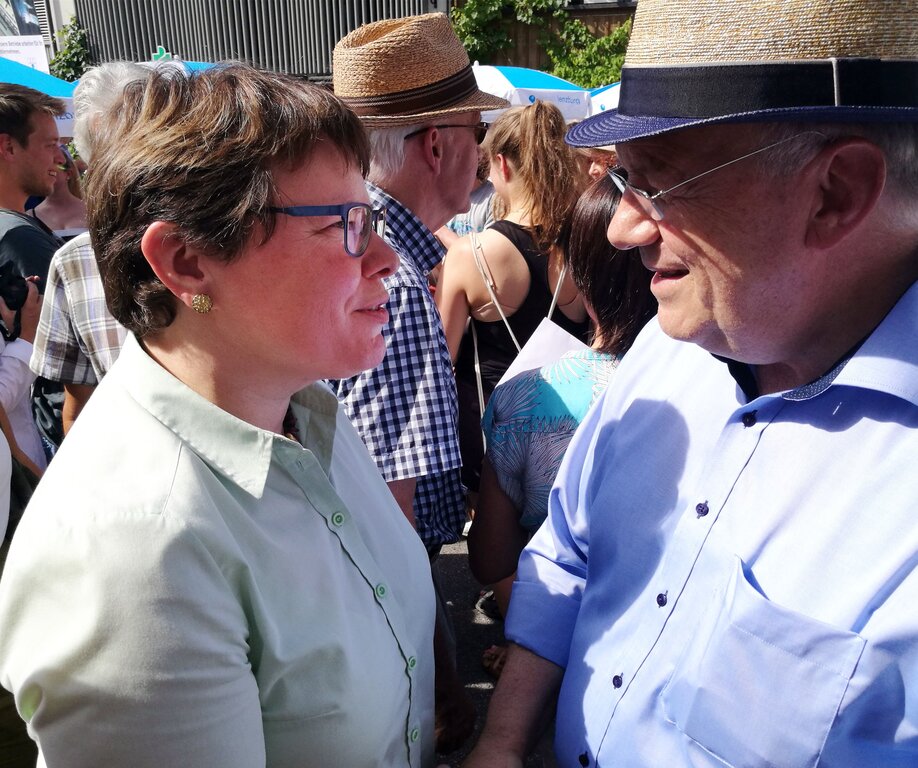 Wirtschaftsexperten: Hypi-CEO Marianne Wildi und Bundesrat Johann Schneider-Ammann. Foto: Fritz Thut
