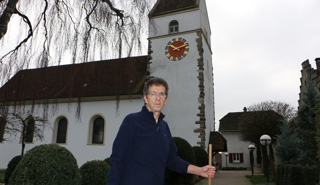 Hat ein Herz für Tiere: Josef Betschmann betreut die Fledermauskolonie in der Kirche Veltheim. Foto: MS

