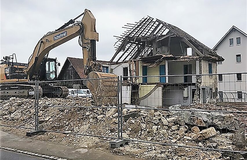 Einst: Abbrucharbeiten am Samelis-Huus in Möriken. Foto: zvg Einst: Abbrucharbeiten am Samelis-Huus in Möriken. Foto: zvg