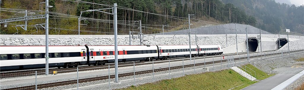 <em>Das Tessin ist ab nächstem Juni von Lenzburg aus viel schneller und mit nur einem Umsteigen erreichbar: </em>Die Einfahrt zum Gotthard-Basistunnel. Foto: zvg
