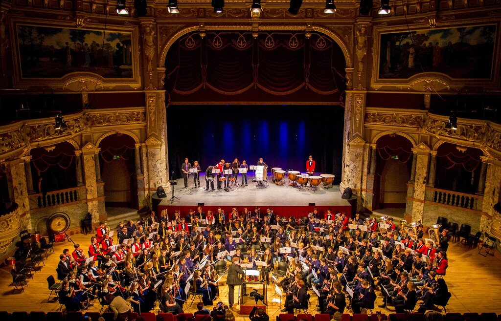 <em>Schauplatz von zwei «Crazy Hoppers»-Konzerten:</em> Die Royal Hall in Harrogate.