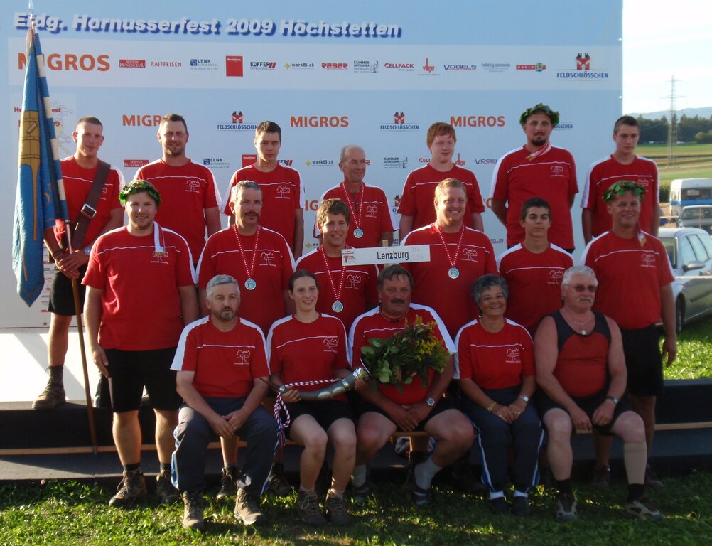 <em>Vor 10 Jahren:</em> Die Lenzburger Hornusser am «Eidgenössischen» 2009. Foto: zvg
