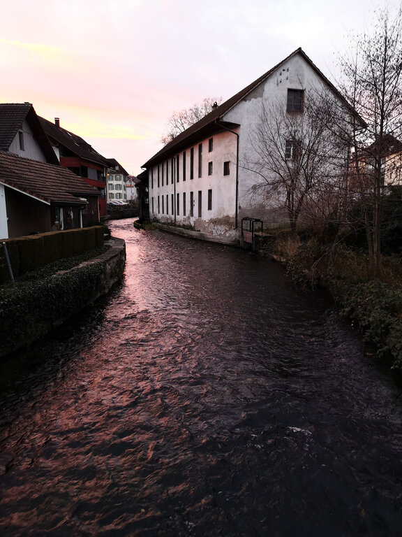 Wird einem neuen Zweck zugeführt: Die Bleiche am Aabachufer wird für 4,6 Millionen Franken saniert und umgebaut. Foto: Fritz Thut
